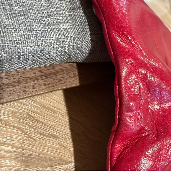 COPY - HOBO Lauren Clutch Wallet - Pink - Picture 10 of 11